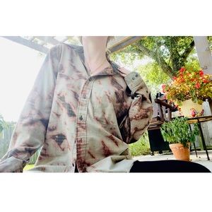 UPCYCLED Van Heusen Bleach Tie Dye Plaid Shirt💚